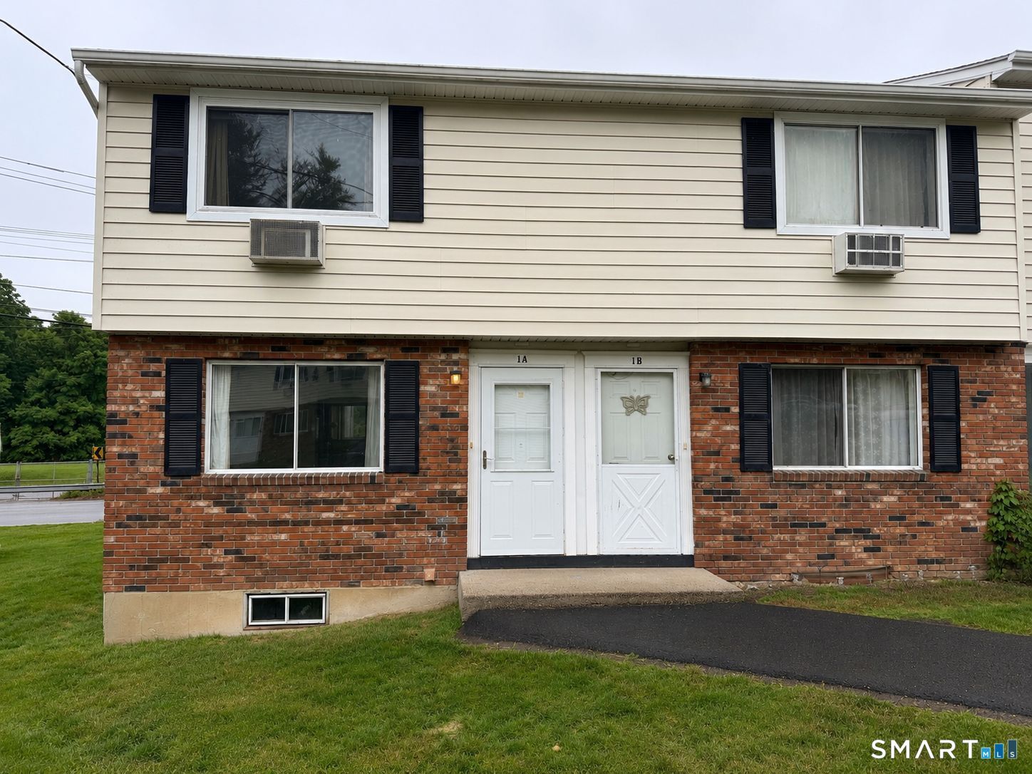 Property Photo:  461 Spring Street 1A  CT 06770 