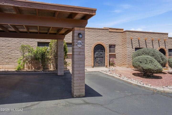 Property Photo:  2852 W Sheryl Drive  AZ 85713 