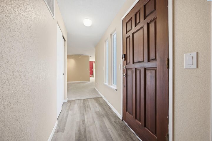 Property Photo: 2508 S Edison Pl WA 99338