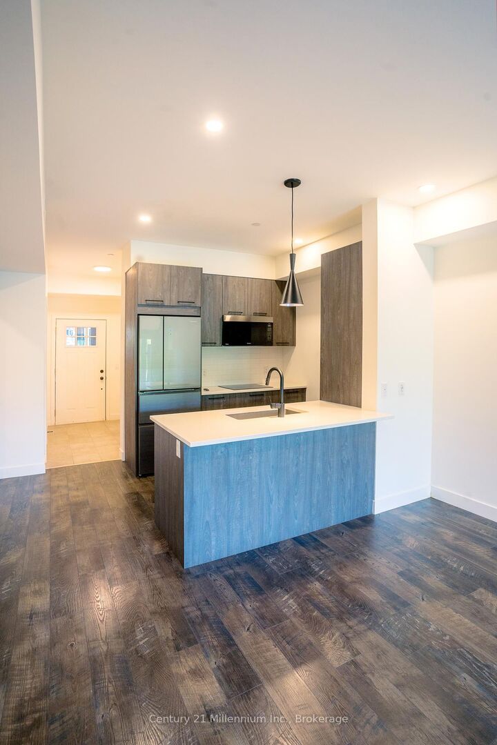 Property Photo: 20 Beckwith Lane 103 ON L9Y 0C7