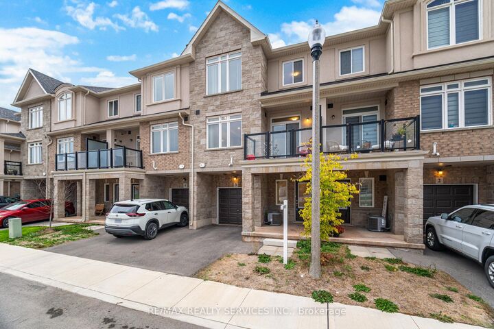 Property Photo: 40 Zinfandel Drive 3 ON L8E 0L1