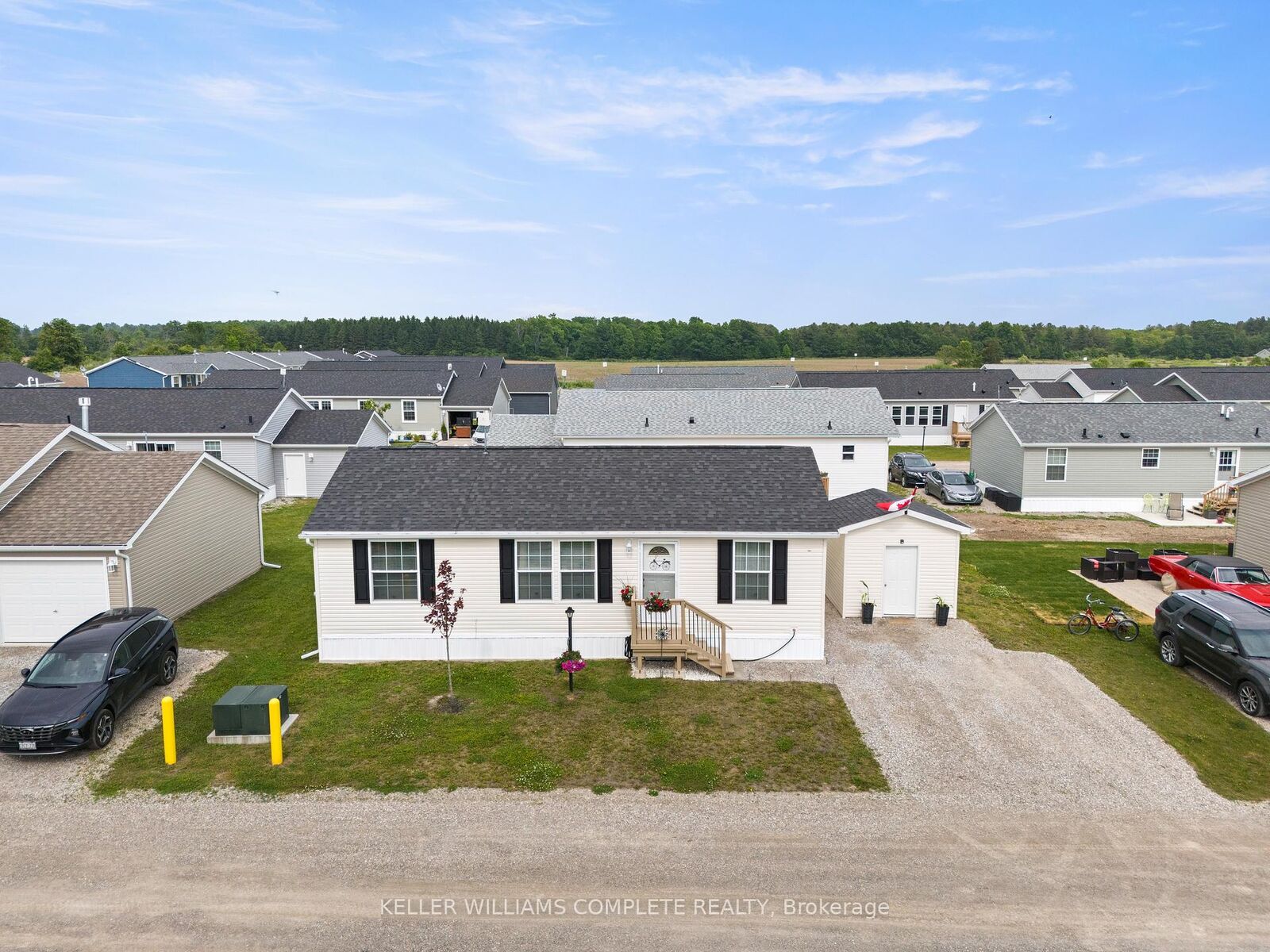 Property Photo: 22 Copper Beech Drive ON N0A 1L0