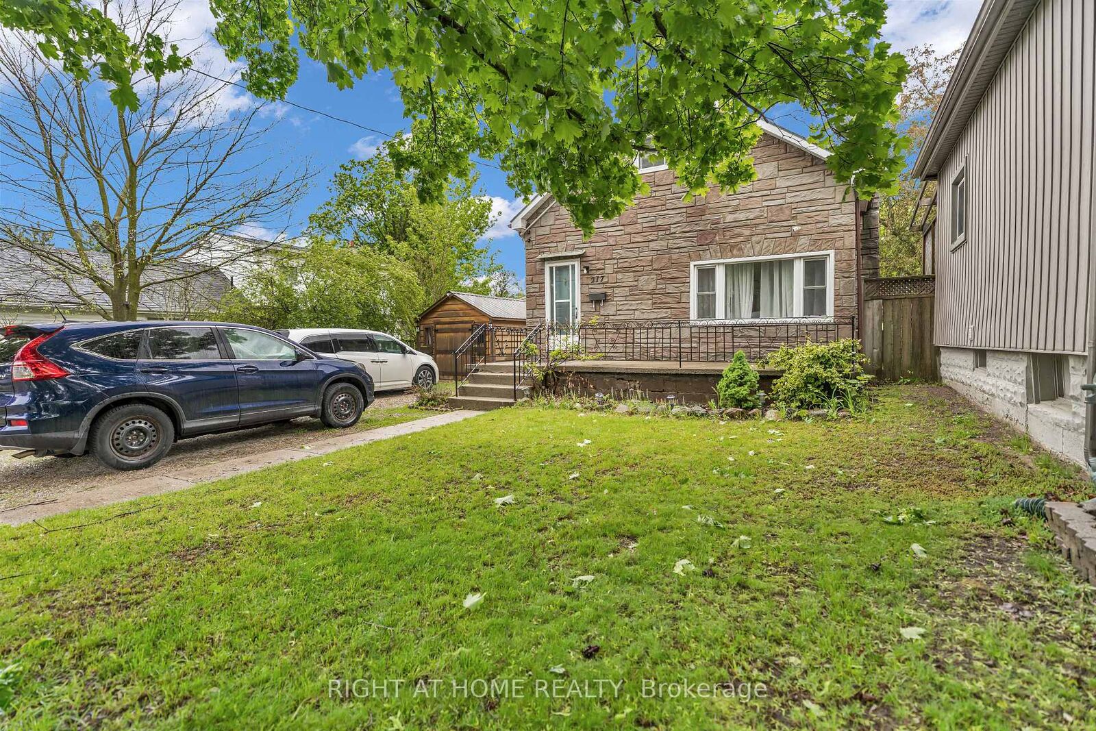 Property Photo: 217 Giles Street ON N5Z 2V9