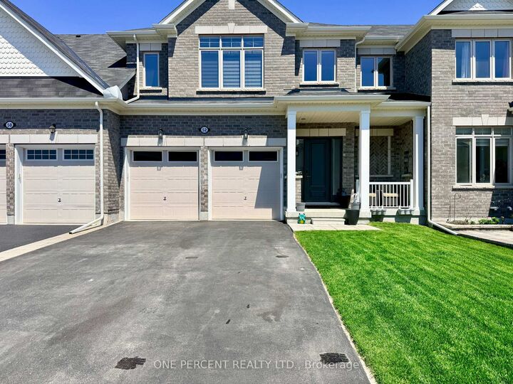 52 Bianca Crescent — photo 1