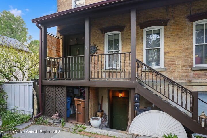 Property Photo:  62-64 Hunter  NY 12401 