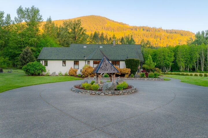 Property Photo: 3775 Mountain Rd BC V9L 6N4