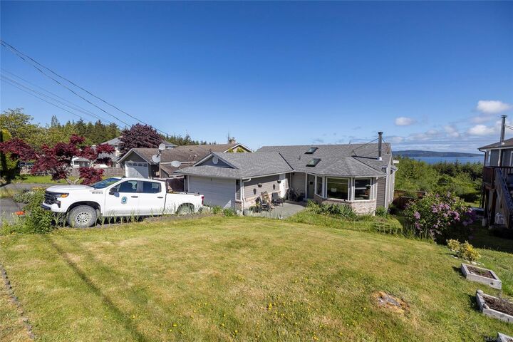 2874 Woodland Dr — photo 1