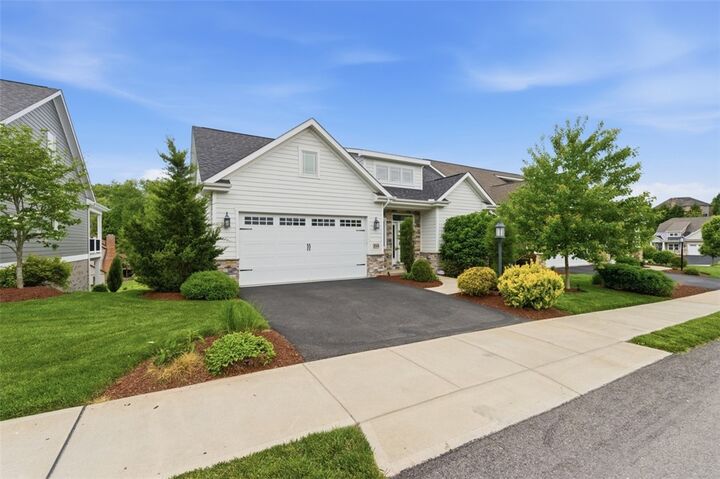 Property Photo:  214 Maid Marion Ln  PA 15317 