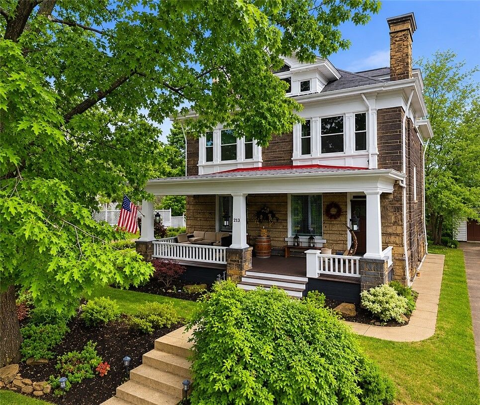 Property Photo: 213 Bon Air Ave PA 15210