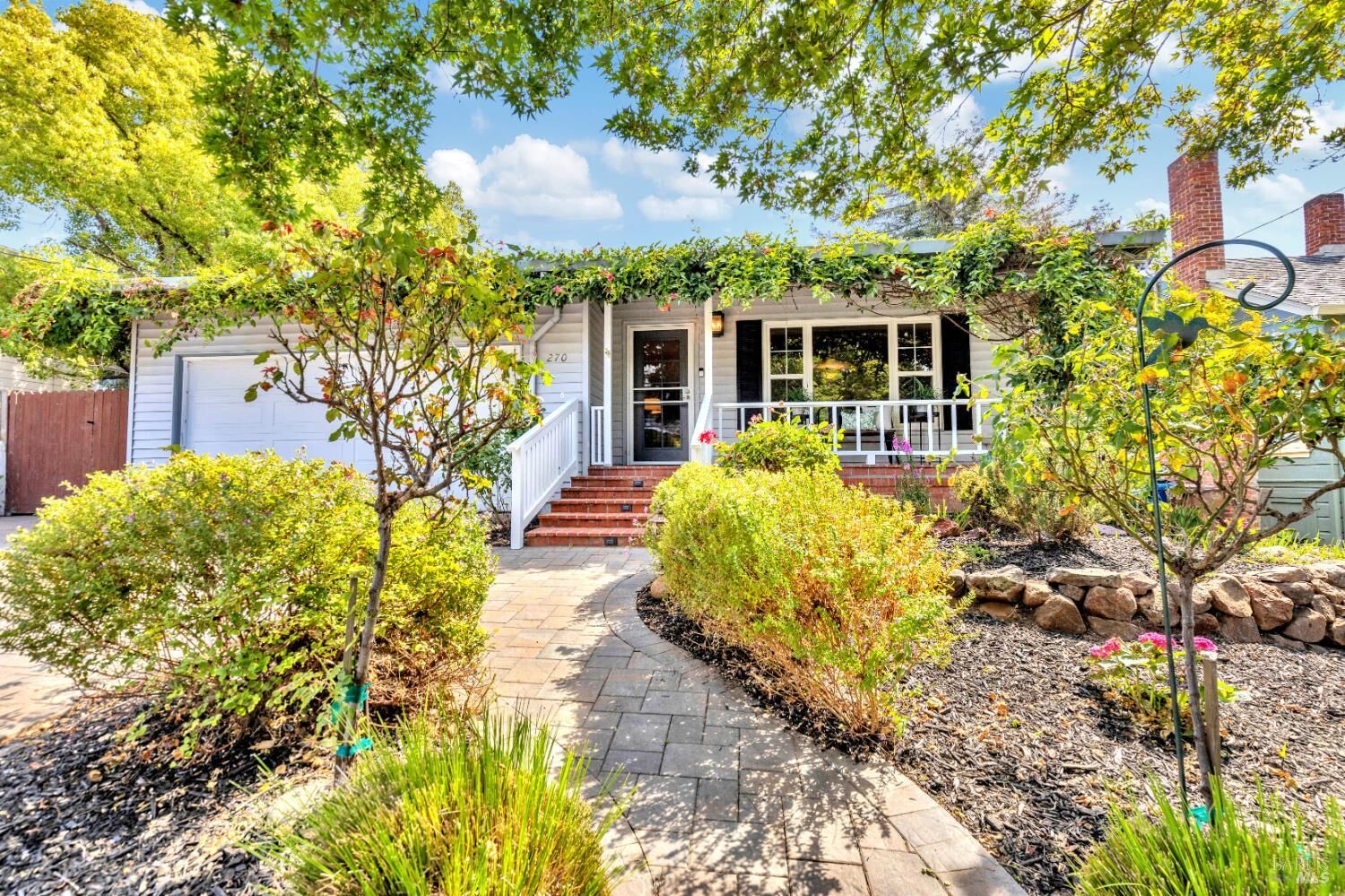 Property Photo:  270 W K Street  CA 94510 
