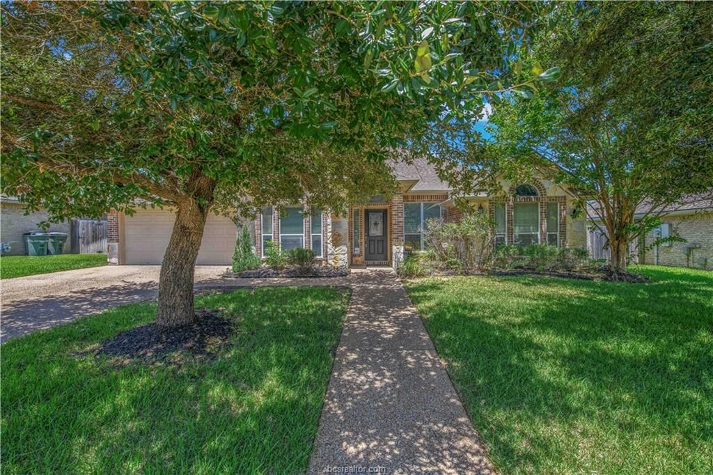 Property Photo: 2703 Colony Glen Drive TX 77808