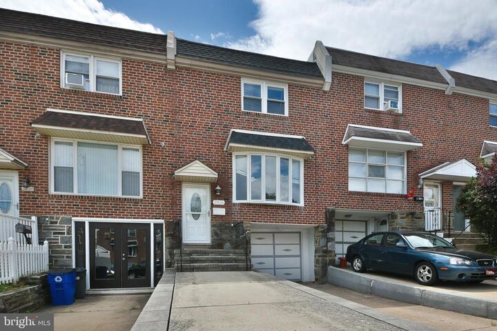 Property Photo:  2826 Maxwell Street  PA 19136 