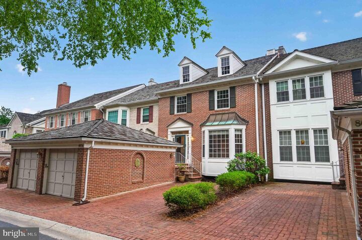 Property Photo:  8016 Quarry Ridge Way  MD 20817 