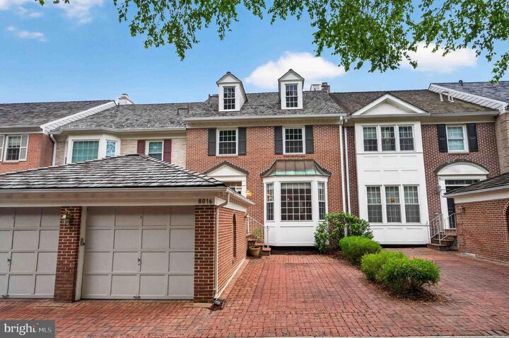 Property Photo:  8016 Quarry Ridge Way  MD 20817 