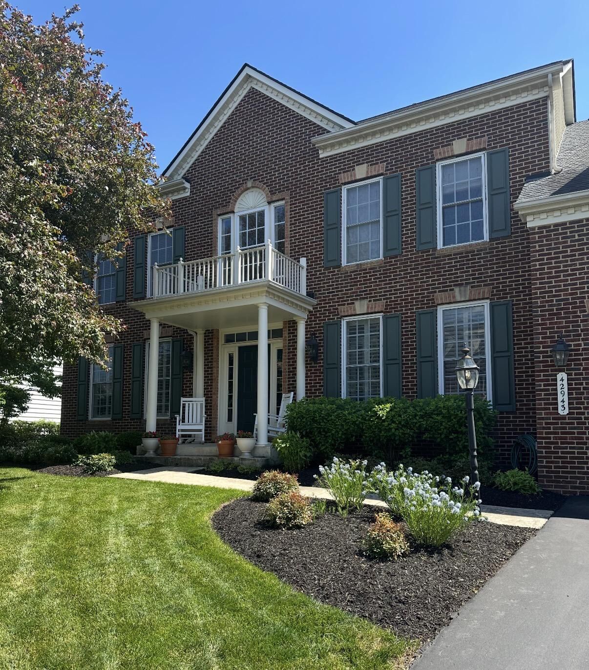 Property Photo:  42943 Coralbells Place  VA 20176 
