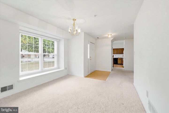 Property Photo:  11 Fleetwood Court 22  DE 19804 