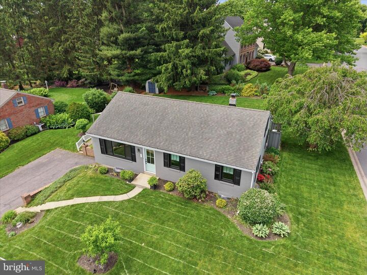 Property Photo: 2848 Kissel Hill Road PA 17543
