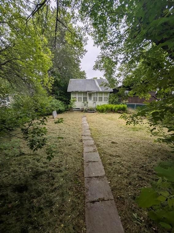 Property Photo:  214 Park Avenue  MB R0C 3G0 