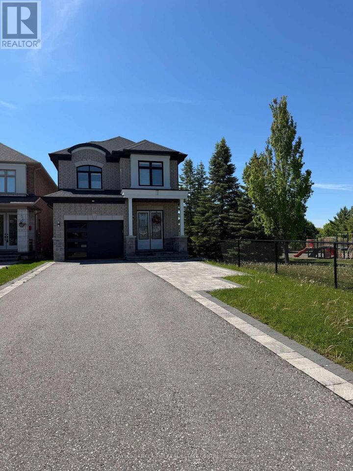 Property Photo: 25 Disney Court Upper ON L1R 2X7