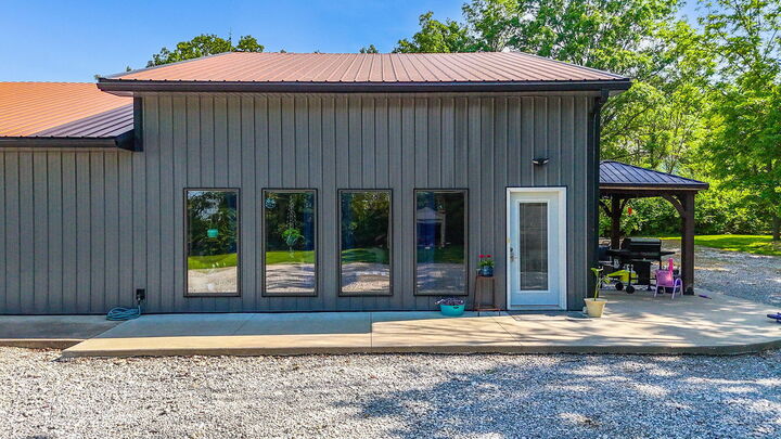 Property Photo:  1821 N Jefferson St  MO 65265 