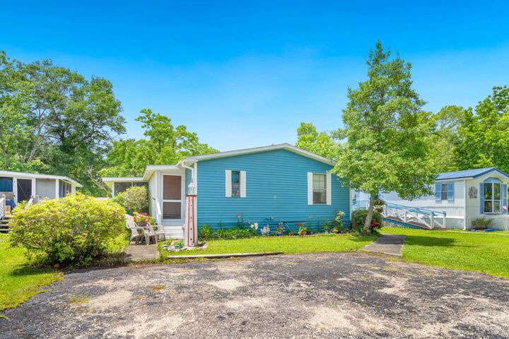 Property Photo: 17 Crooked Island Circle SC 29576