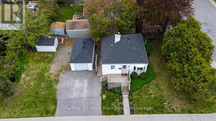 Property Photo: 32 Adelaide Street South ON K9V 3J7