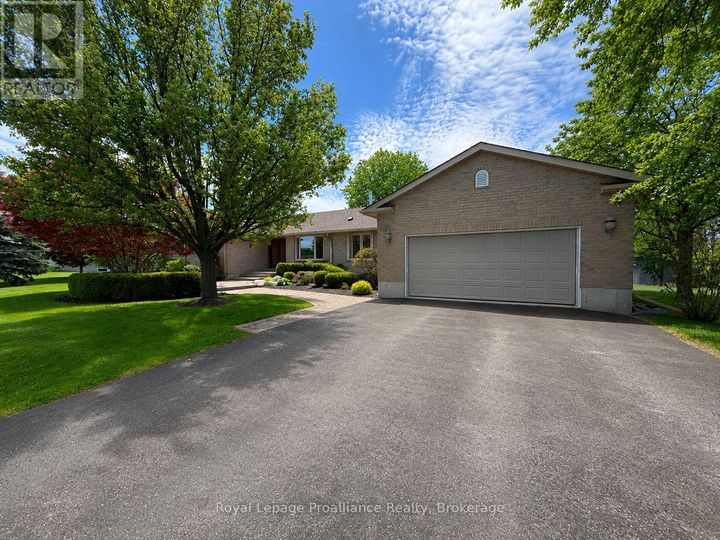 Property Photo:  100 Bay Breeze Street  ON K8N 0L4 