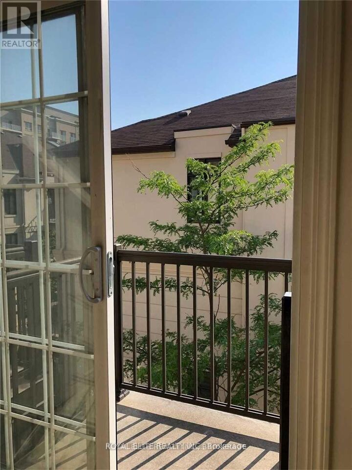 Property Photo:  7 Brighton Place 42  ON L4J 0H1 