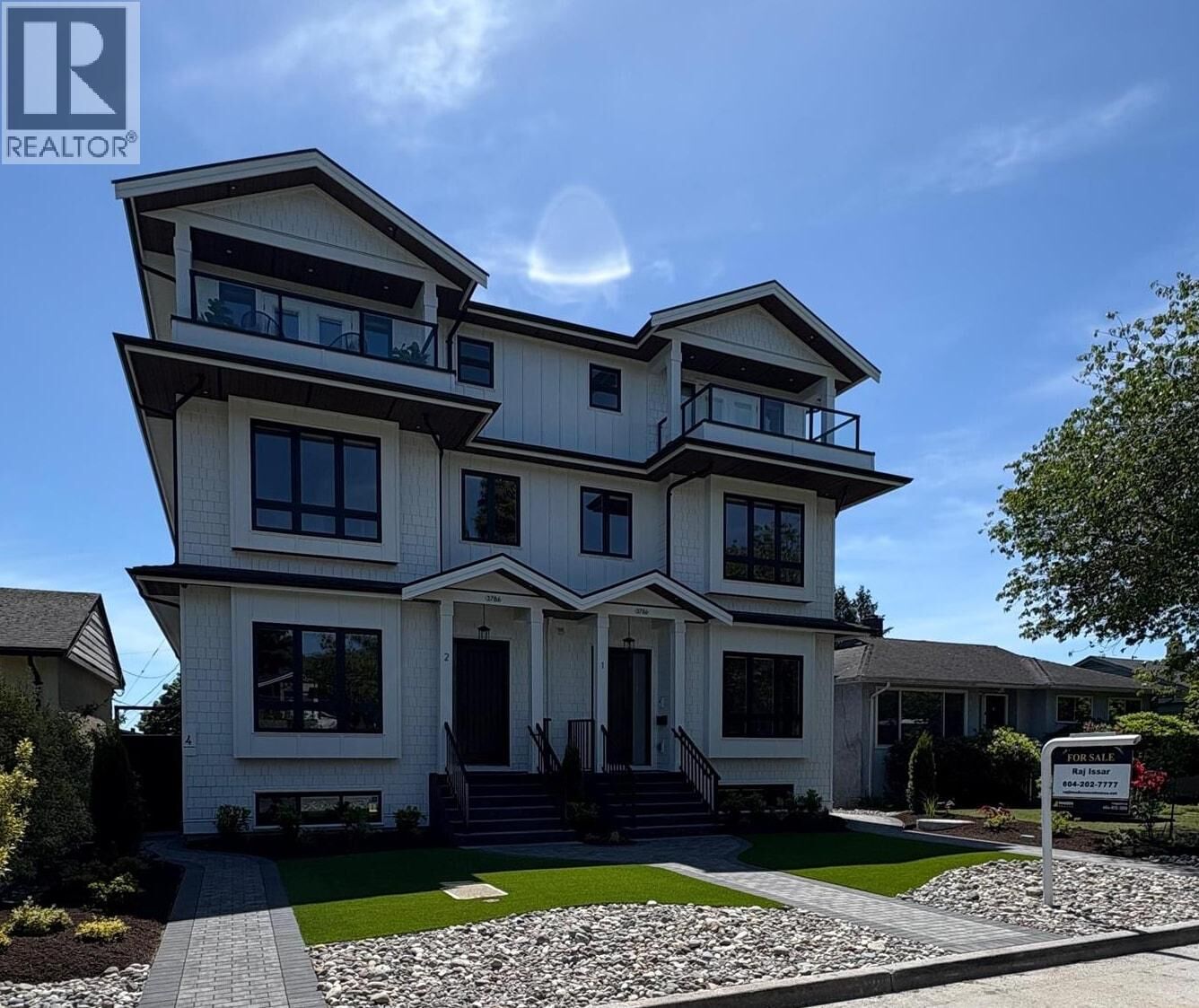 Property Photo: 3786 Peter Street 4 BC V5J 1N4