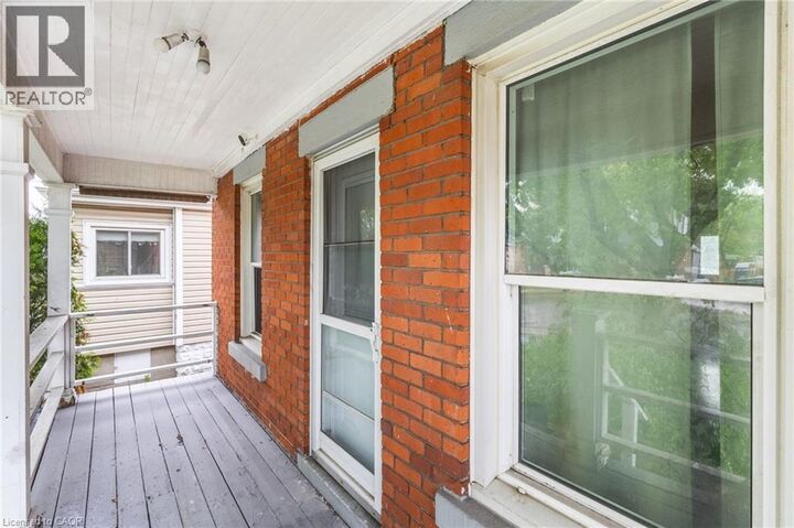 Property Photo:  46 East 16th Street  ON L9A 4H9 