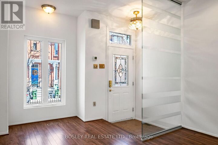 Property Photo:  25 Salisbury Avenue  ON M4X 1C3 