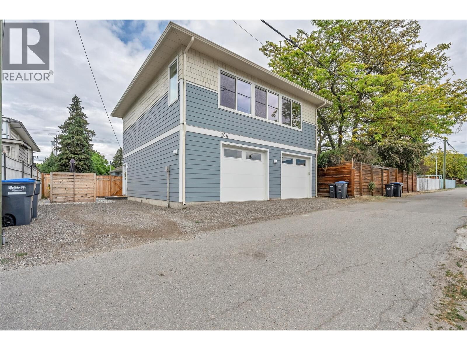 Property Photo: 264 Douglas Avenue BC V2A 2T8