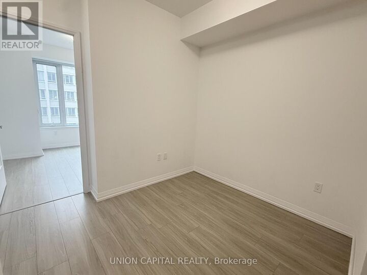 Property Photo: 50 Dunfield Avenue 715 ON M4S 0E3