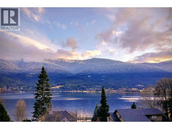 Property Photo: 6421 Sunshine Drive BC V1L 6S1