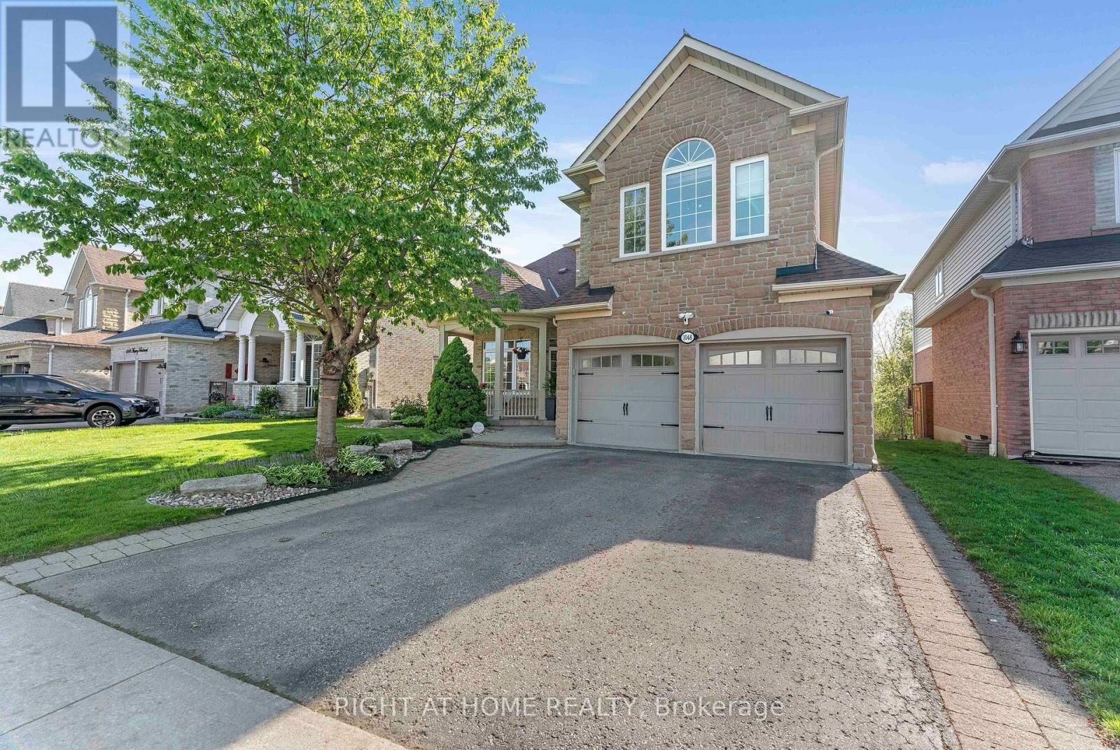 Property Photo:  1048 McQuay Boulevard  ON L1P 1R8 