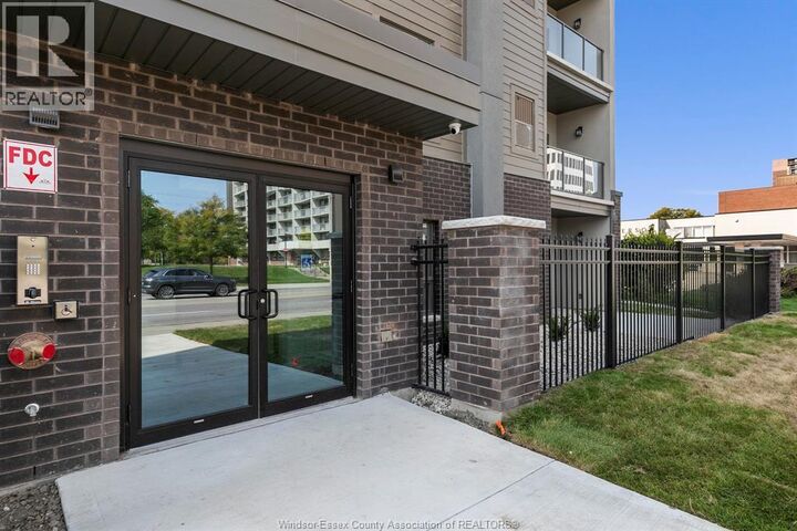 Property Photo:  955 Ouellette Avenue 407  ON N9A 4J5 