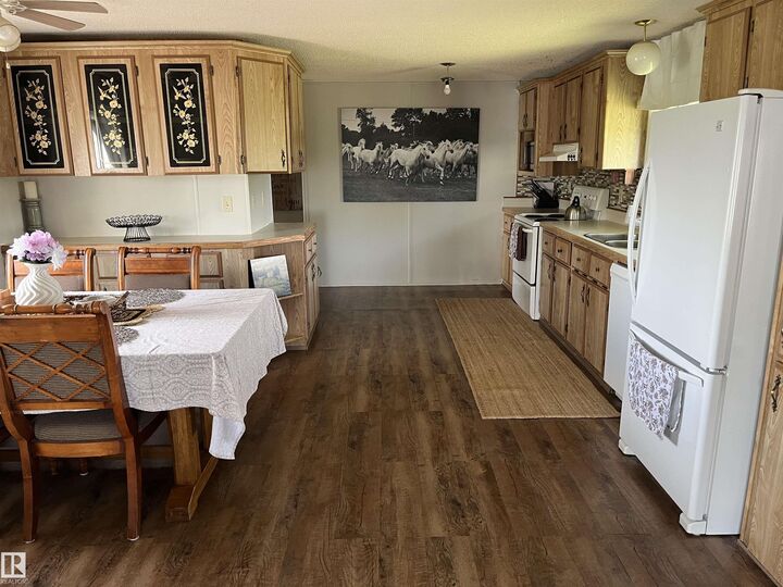 Property Photo:  48028 RR 133  AB T0B 4N0 