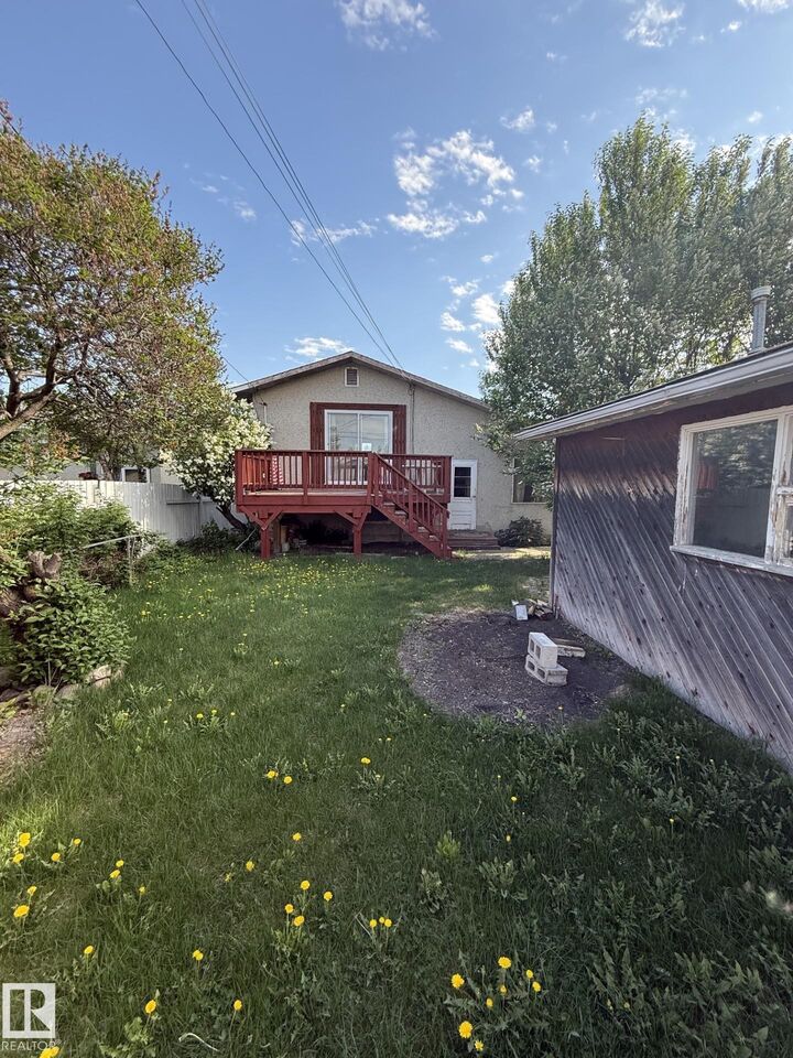Property Photo:  16321 - 109A Ave NW  AB T5P 1C5 