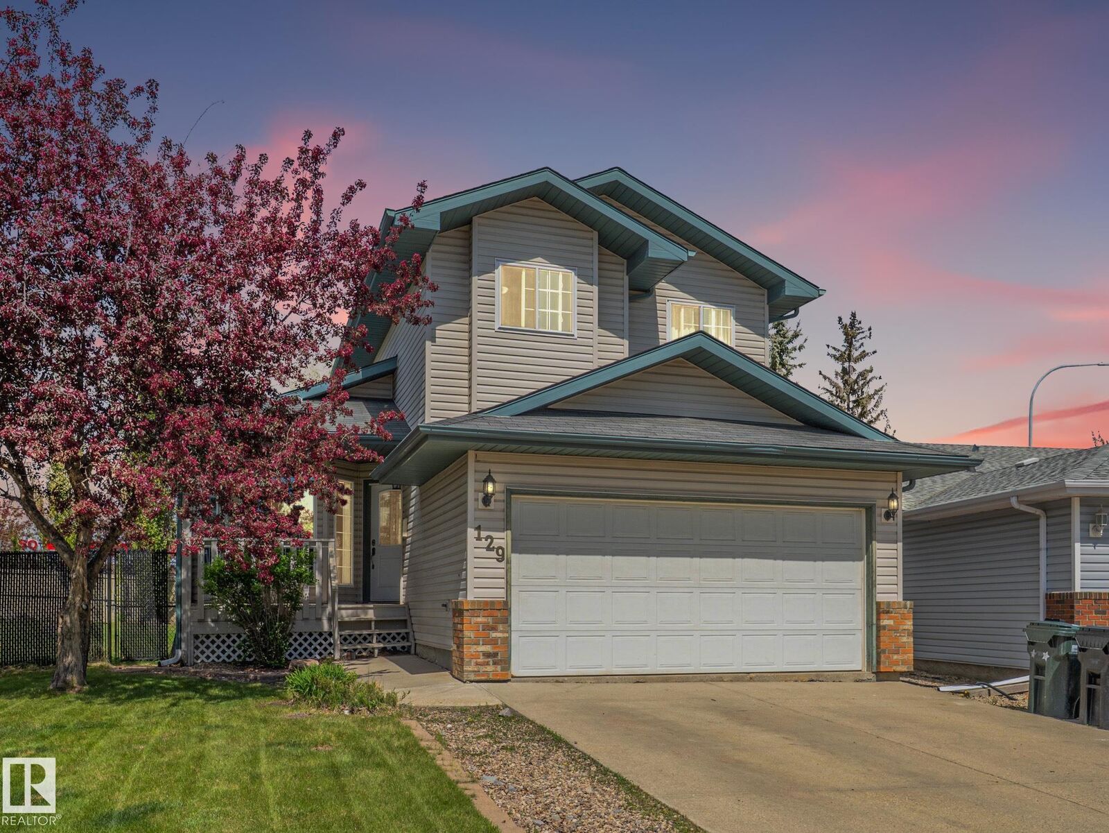 Property Photo:  129 Regency Drive  AB T8A 5R9 