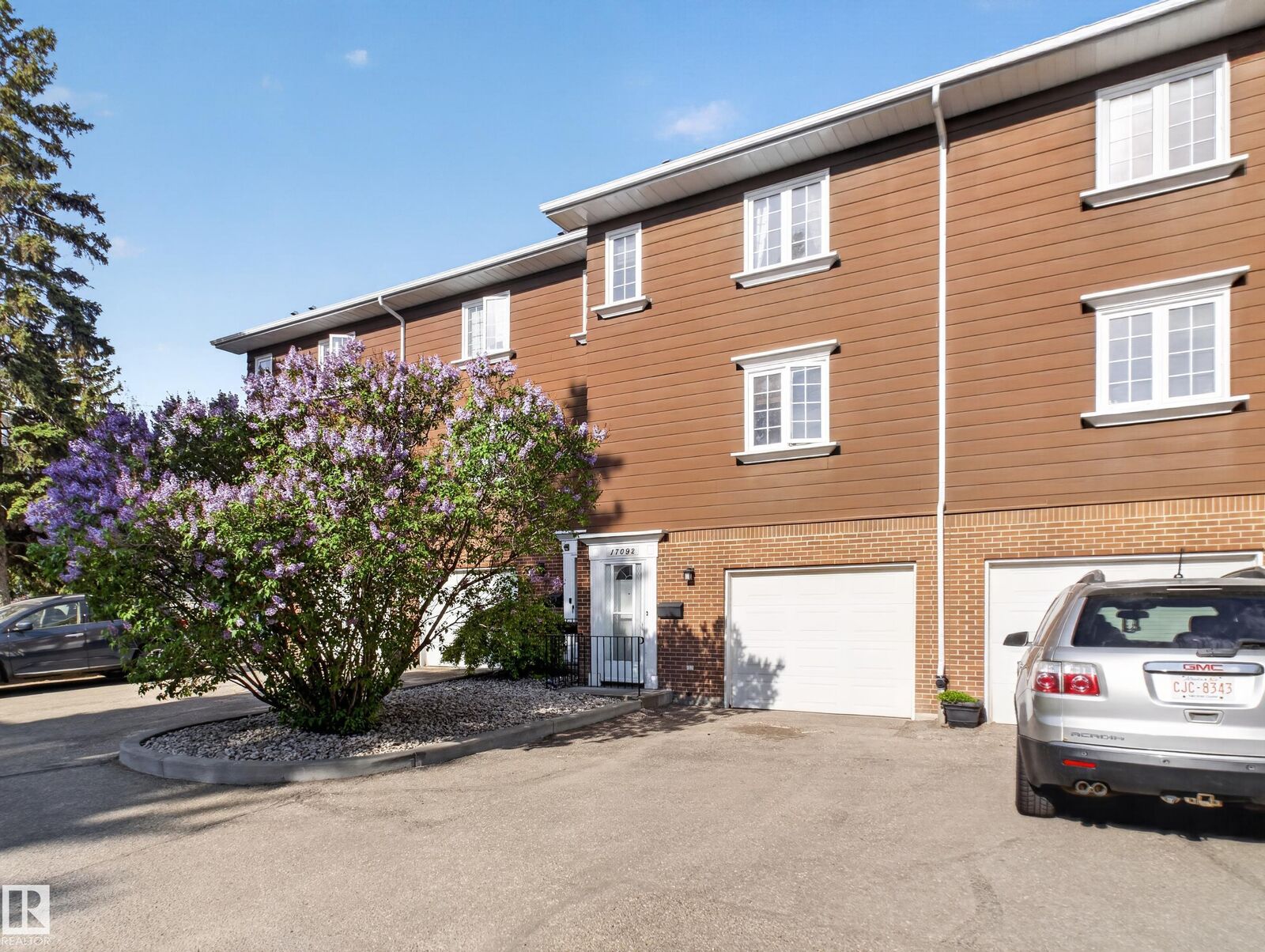 Property Photo: 17092 67 Avenue NW AB T5T 1Y8