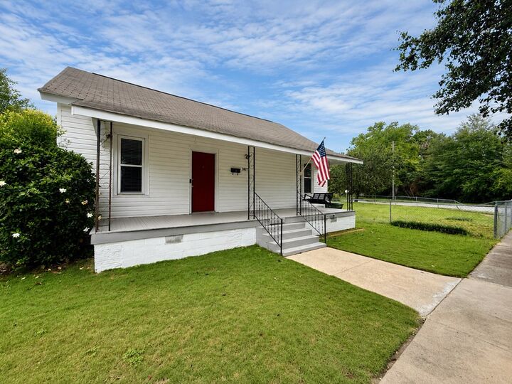 Property Photo:  3827 1st Avenue  GA 31904 