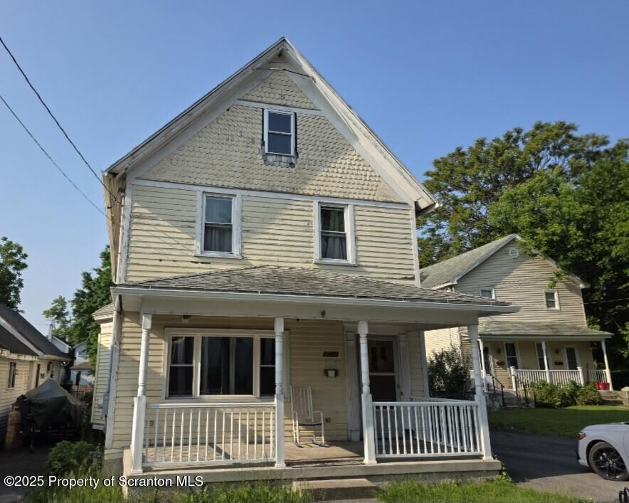 Property Photo: 135 Throop Street PA 18508