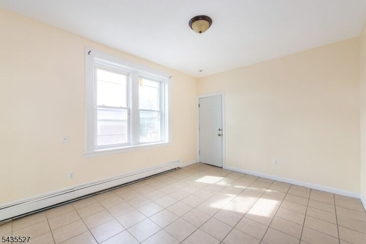 Property Photo:  287 N 10th St 2  NJ 07107 