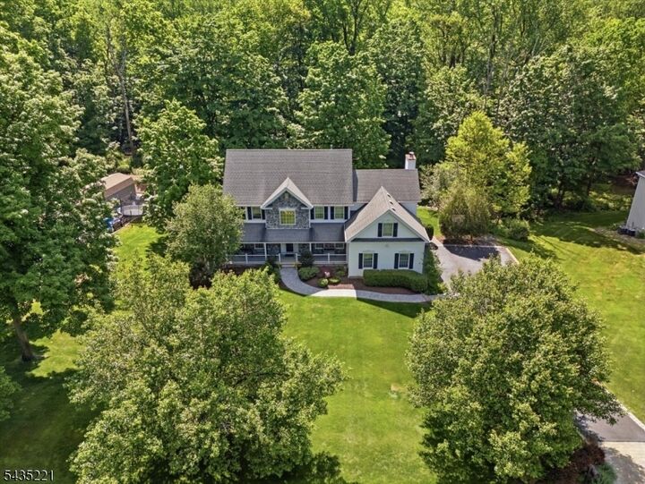 Property Photo:  7 Natures Ct  NJ 07836 