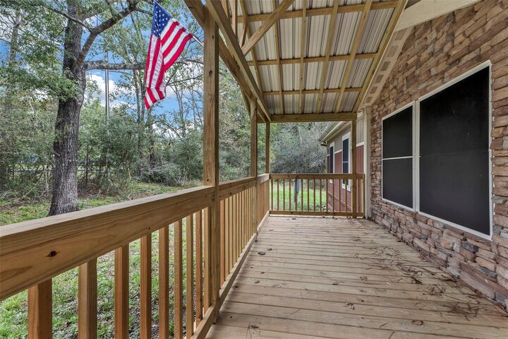 Property Photo: 271 Shoreline Drive TX 77320