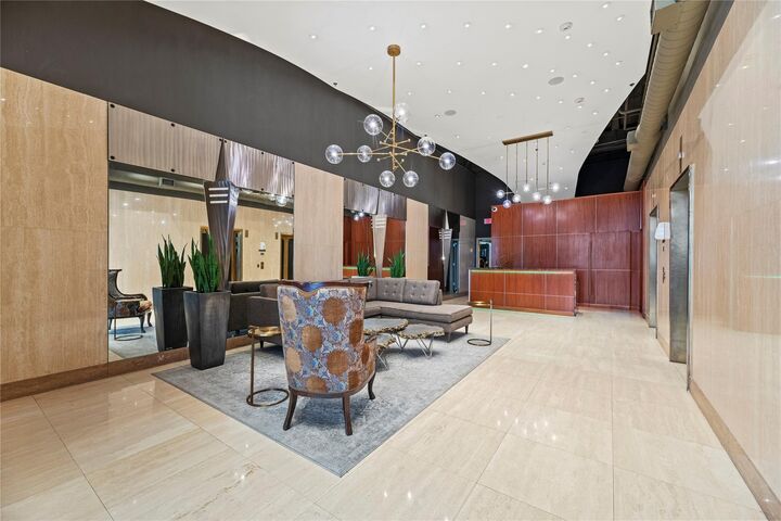 Property Photo: 917 Main Street 603 TX 77002