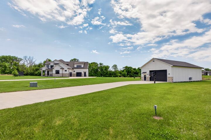 Property Photo: 24913 Covenant Lane IA 50003