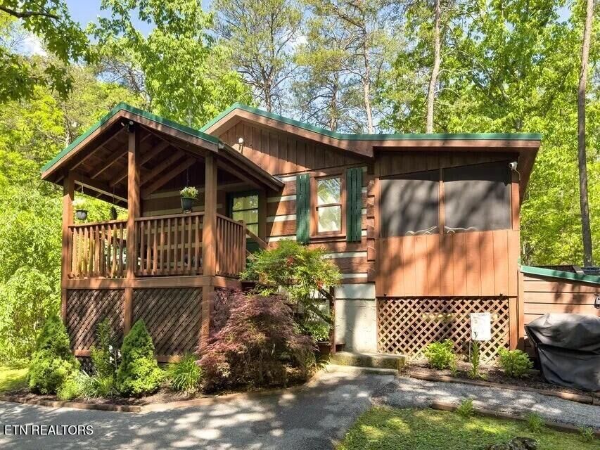 Property Photo:  1654 S Mountain View Rd  TN 37876 