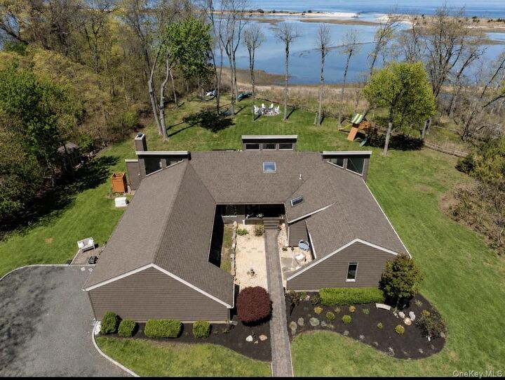 Property Photo:  12 Flax Pond Woods Road  NY 11733 