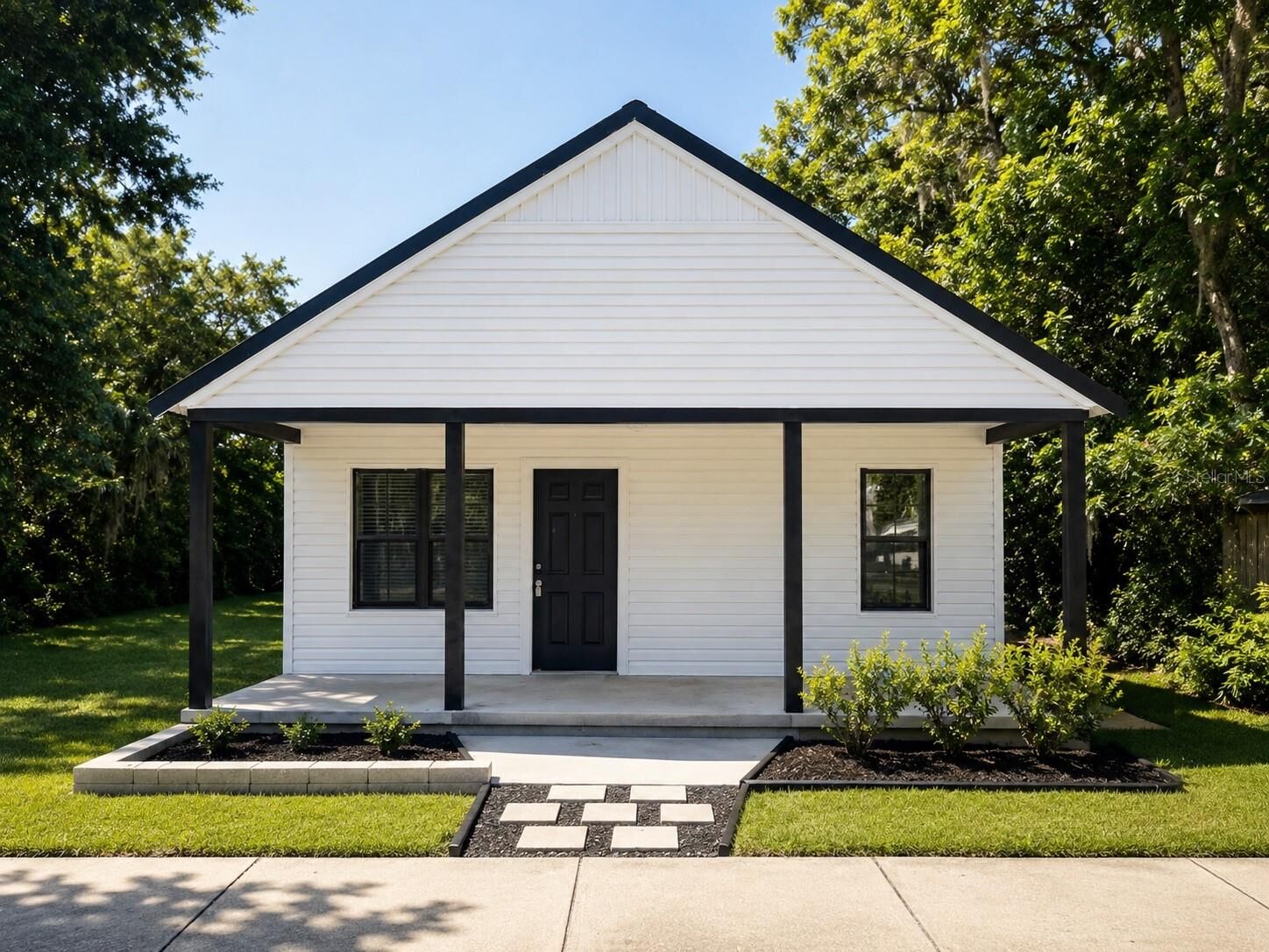 Property Photo: 1018 SW 2nd Street FL 34471